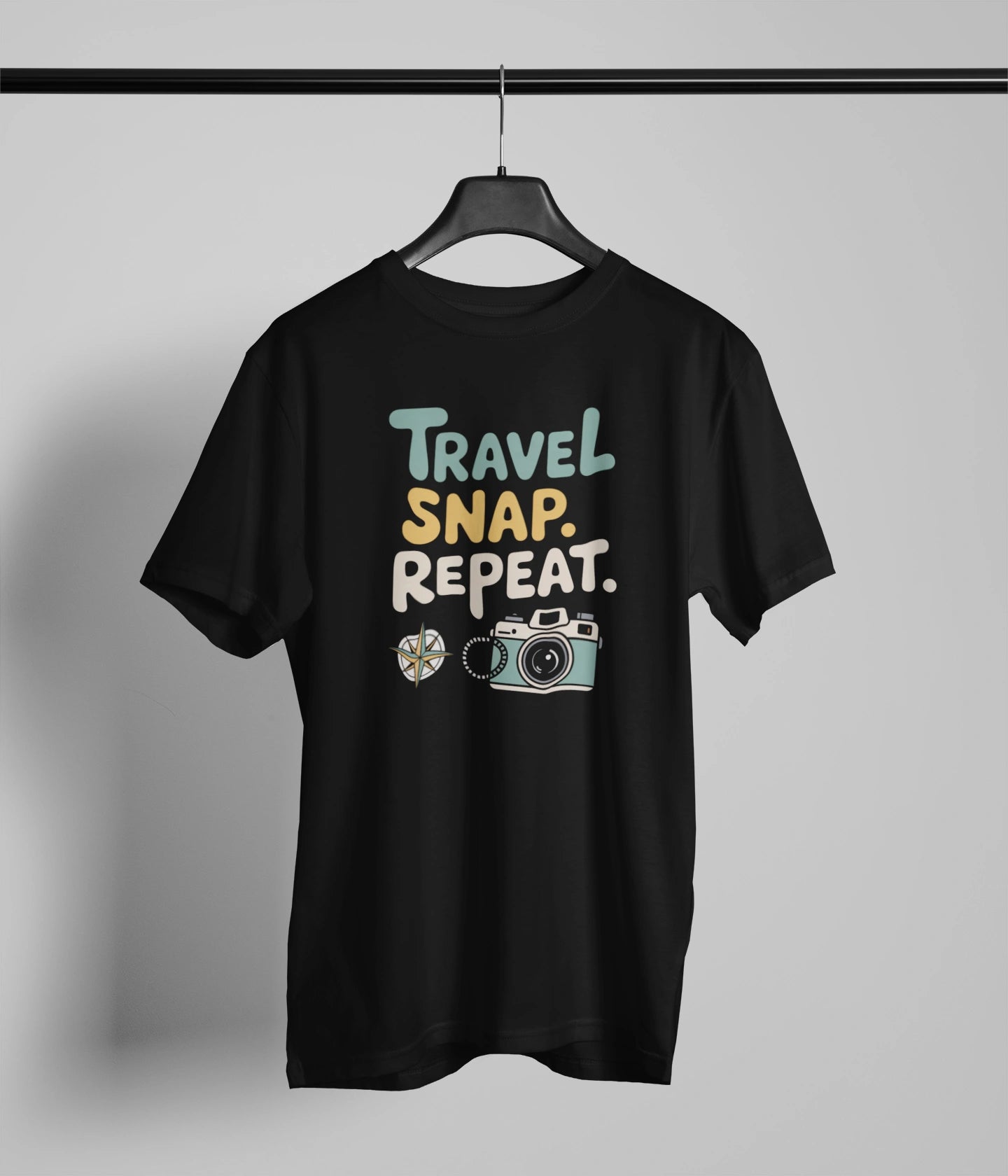 Travel snap repeat T-Shirt