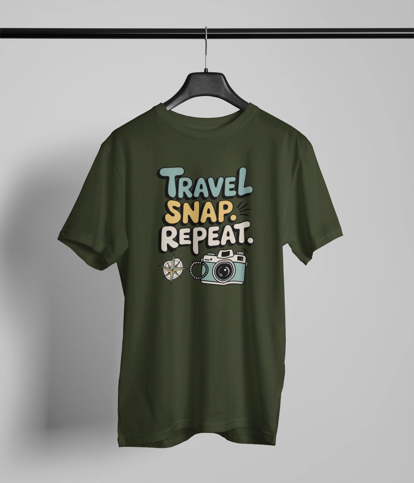 Travel snap repeat T-Shirt