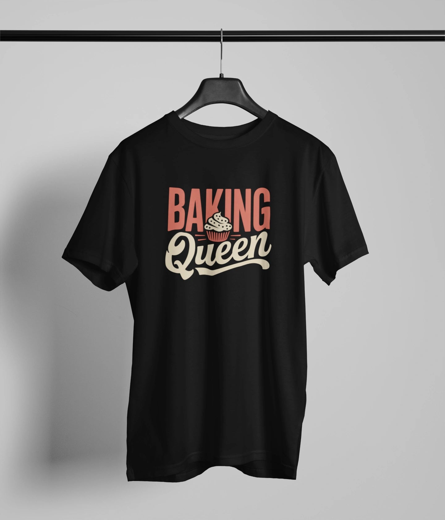 Baking queen  T-Shirt