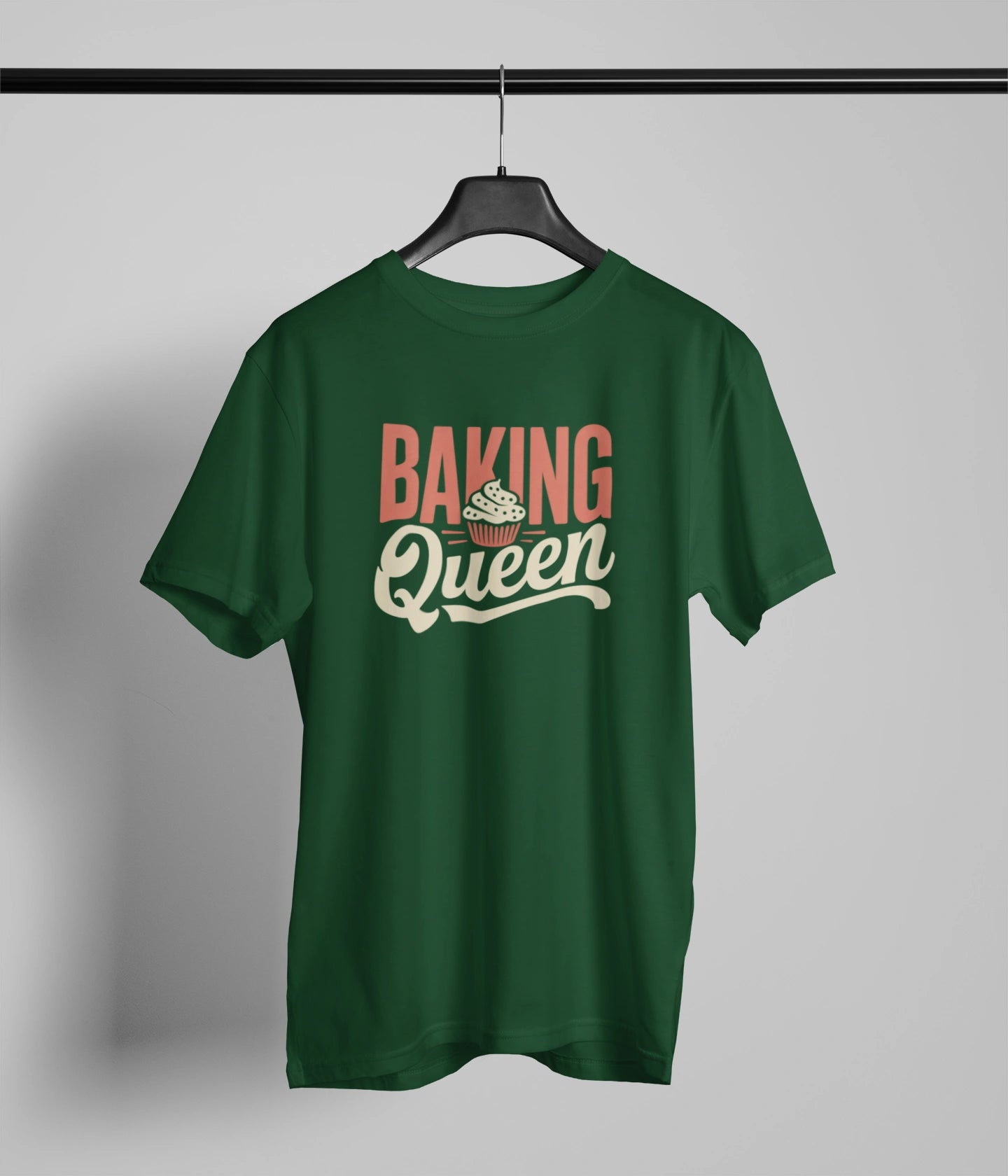 Baking queen  T-Shirt