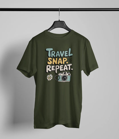 Travel snap repeat T-Shirt